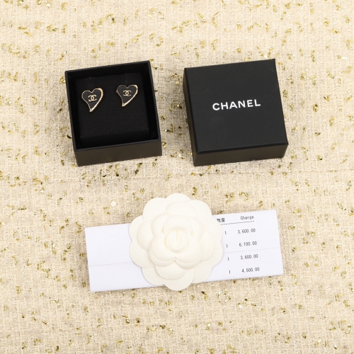 chanel earring