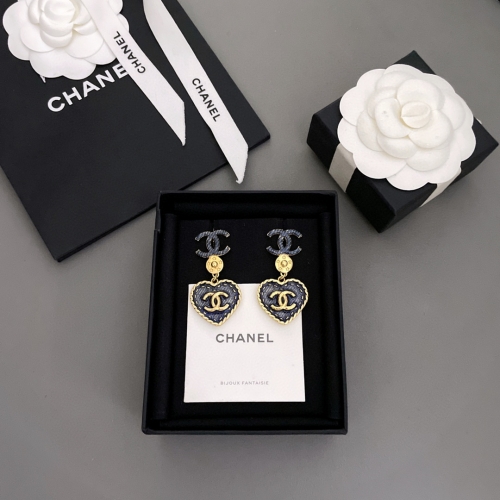 Chanel earring