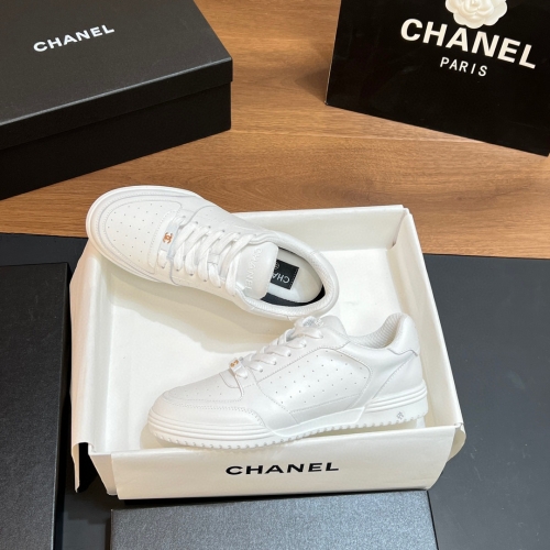 Chanel sneaker