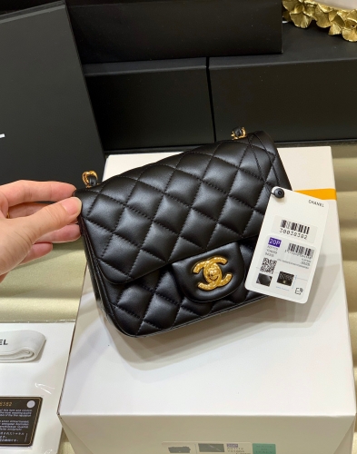 (cc) Chanel mini CF