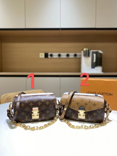 Normal Grade(1:1) Lv Pochette Metis East west Mini