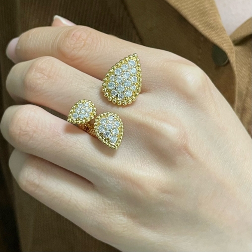 Boucheron ring