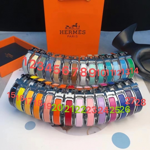 Top grade Hermes Bangle (silver hardware)