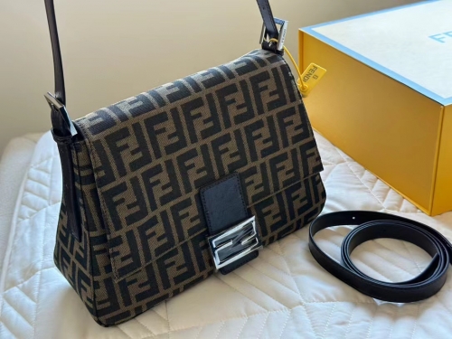 Normal grade(1:1)Fendi Hobo