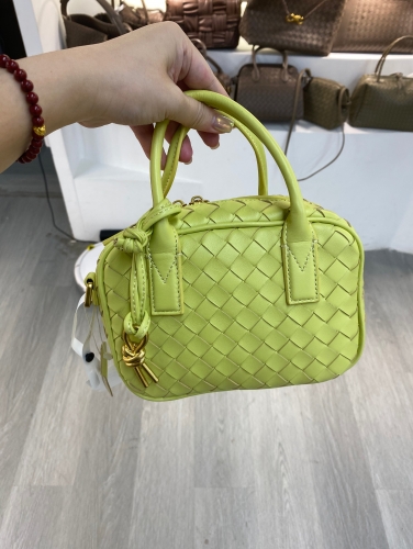 #10033  lambskin bag 21cm