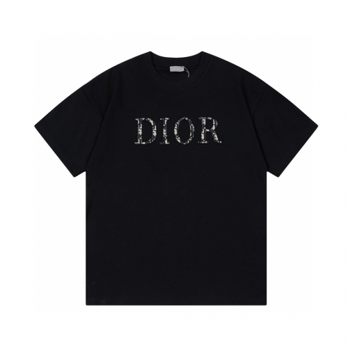 Dior T-shirt