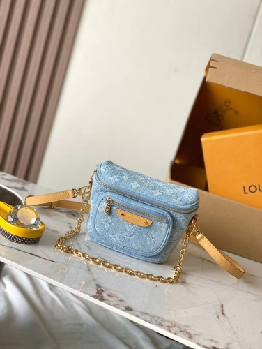 Top boutique grade(MB) LV mini Bumbag