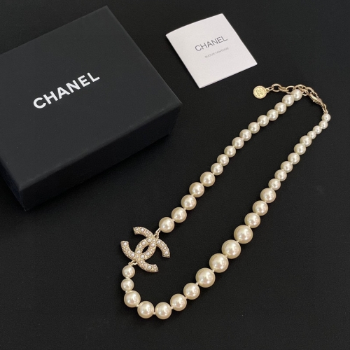 Top grade Chanel necklace