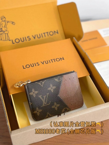 LV card holder