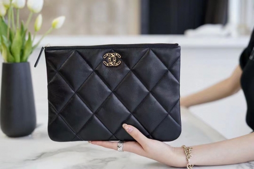 Top grade (cc) chanel clutch