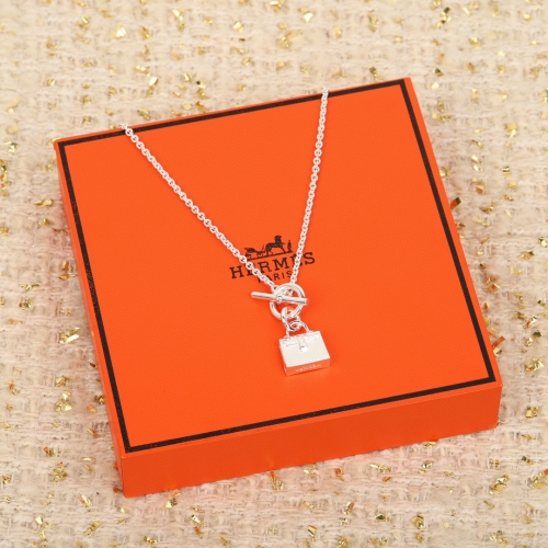 Top grade Hermes necklace