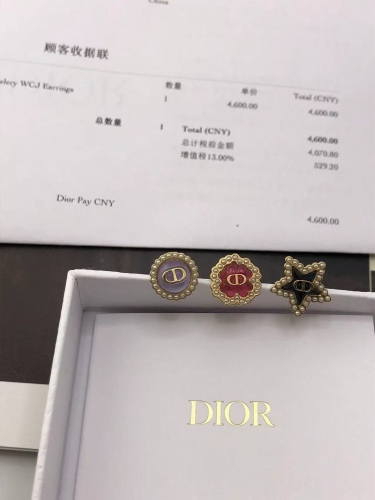 Top grade Dior earring one set