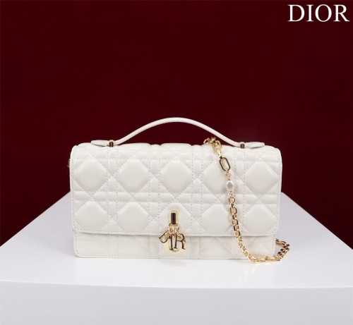 Import boutique Dior Mini bag