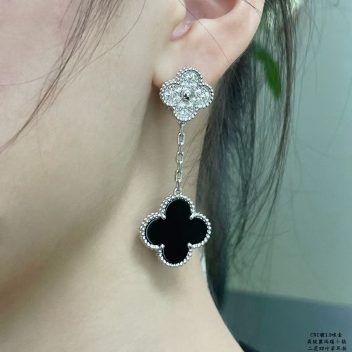 Top grade VCA earring