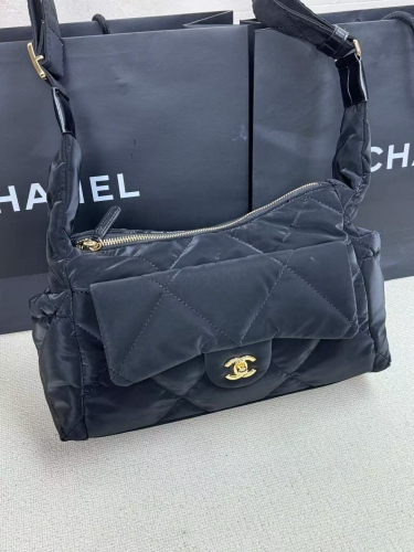 Normal grade(1:1)Chanel nylon hobo （small）