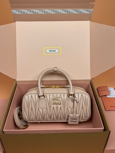 MiuMiu Arcadie Matelasse medium