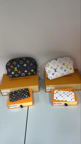 LV Pouch set