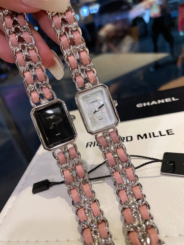 CHANEL PREMIÈRE ROCK