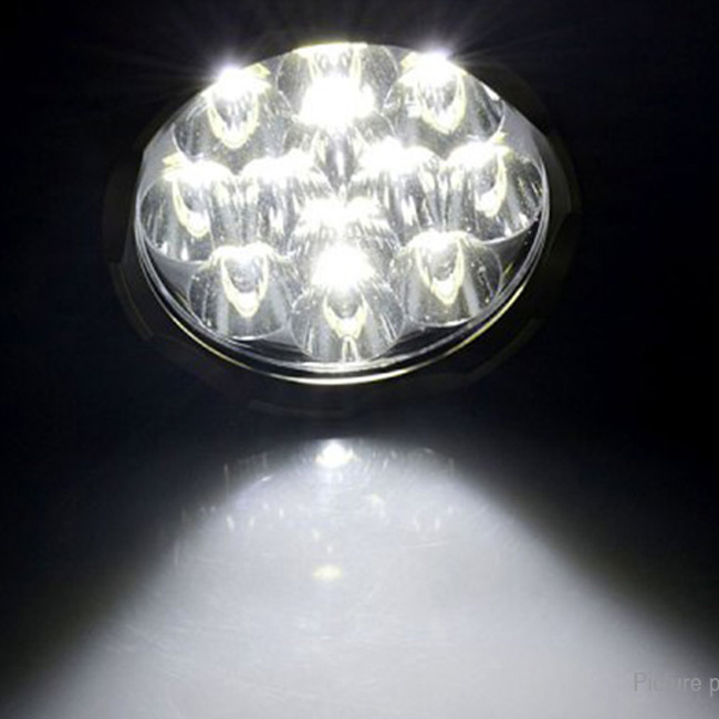 SingFire SF-210A LED Flashlight 12*Cree XM-L T6 / 5-mode / 9000LM / cool white / 4*26650