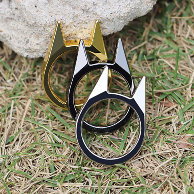 Anti-body Cat Ear Single Finger Buckle Ring Window Breaker Women's Anti-wolf Tools for Outdoor Sport