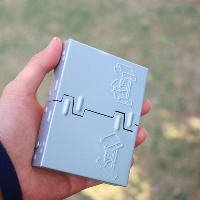 Portable Solid Alcohol Stove Folding Cassette Stove for Outdoor Camping