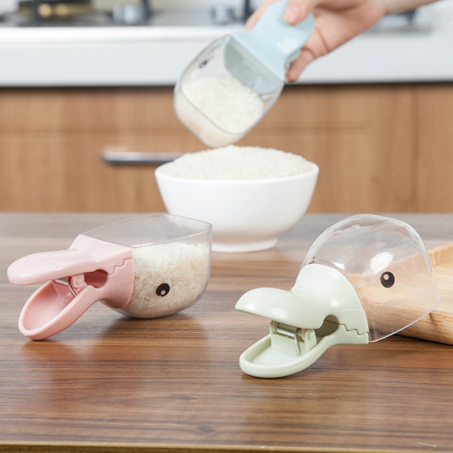 Multifunctional Dog Cat Food Shovel Spoon Feeding Spoon Sealed Bag Clip Creative Measuring Cup Curved Design Easy To Clean