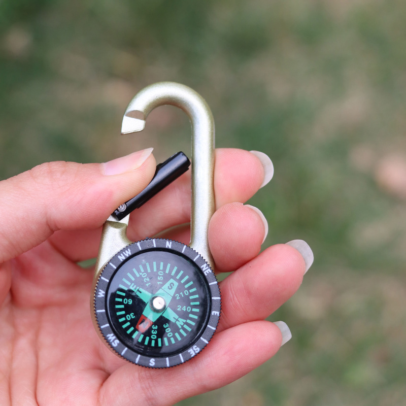 Survival Gear Multifunctional Compass Alloy Mountaineering Buckle Keychain for for Outdoor Hiking Camping