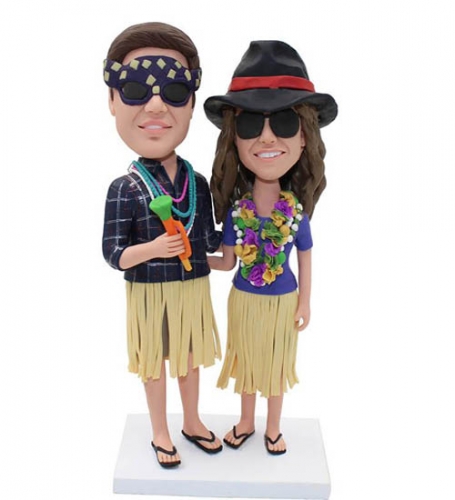 Hawaiian Bobbleheads Couple