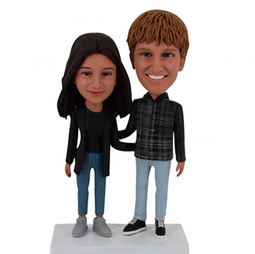 Husband and wife bobbleheads