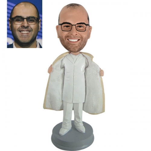 Custom Bobblehead showing overcoat