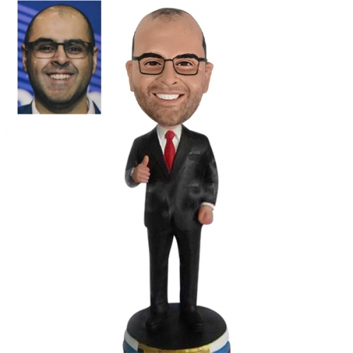 Thumb up office bobbleheads