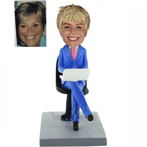 Personalized bobblehead with computer