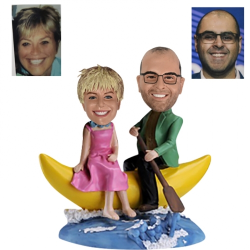 Double Bobblehead in boat