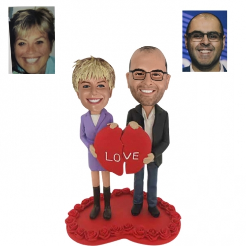 Couple Bobblehead Love Broken