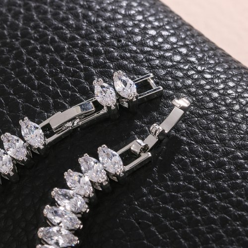 38pcs Clear Cubic Zirconia Tennis Bracelet Rhinestone Wholesale