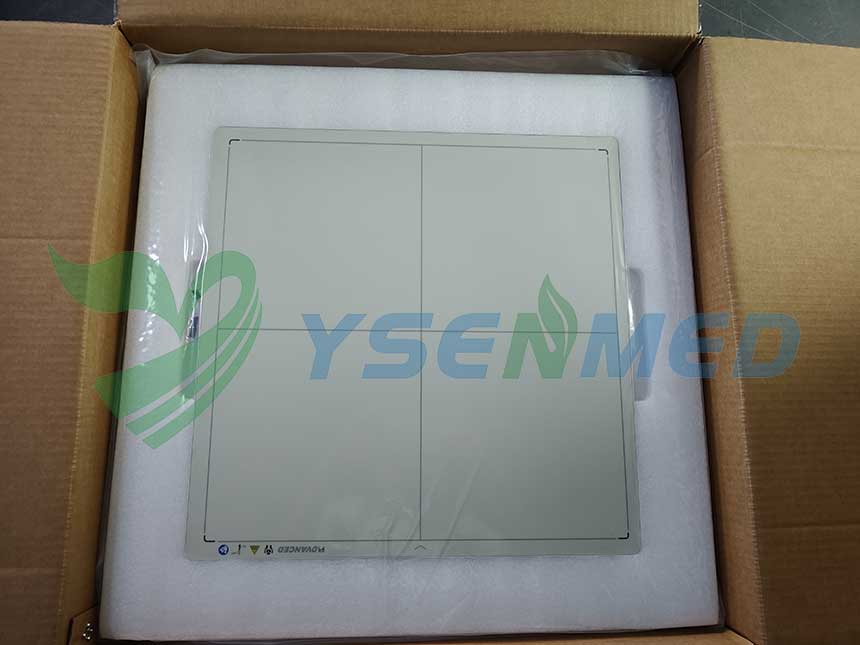 Botswanian doctor content with YSENMED wireless flat panel detector YSFPD-M1717V