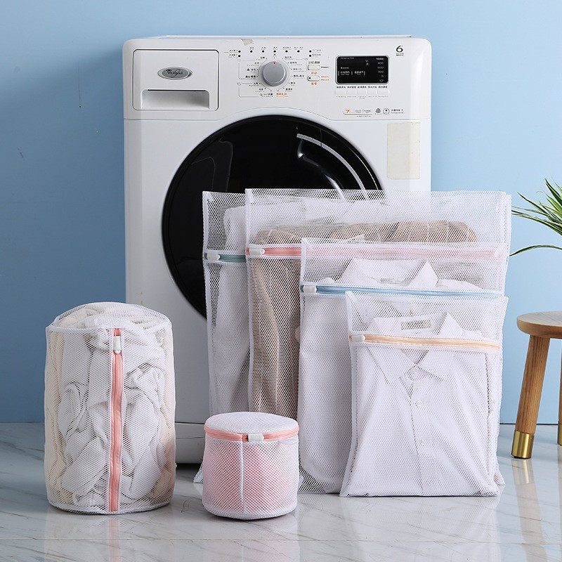 Set of Coarse Mesh Wash Bag