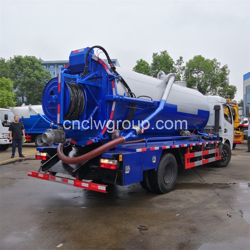 Dongfeng 8m3 pipe cleaning dredge vacuum sewage suction truck