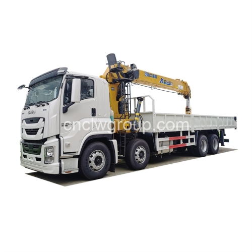 ISUZU 8x4 12W Boom Truck with XCMG 16 Ton Crane