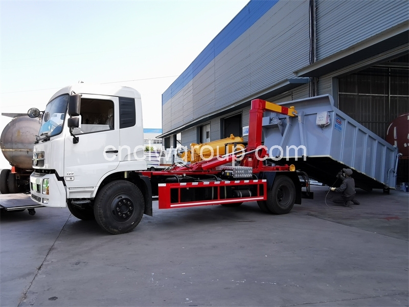 Dongfeng 15 ton hook lift garbage truck swing arm truck