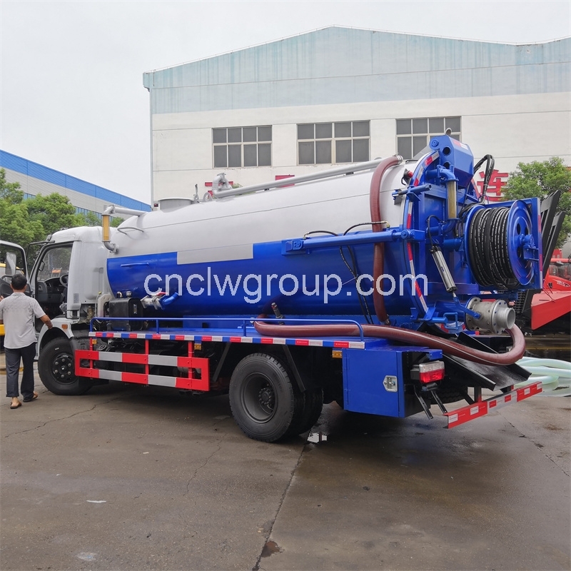 Dongfeng 8m3 pipe cleaning dredge vacuum sewage suction truck