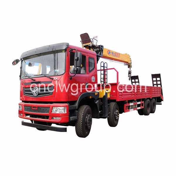 8x4 Flatbed Truck mounted 8 Tons Boom Crane
