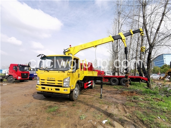 ISUZU 5 ton Crane Truck with Drilling Auger