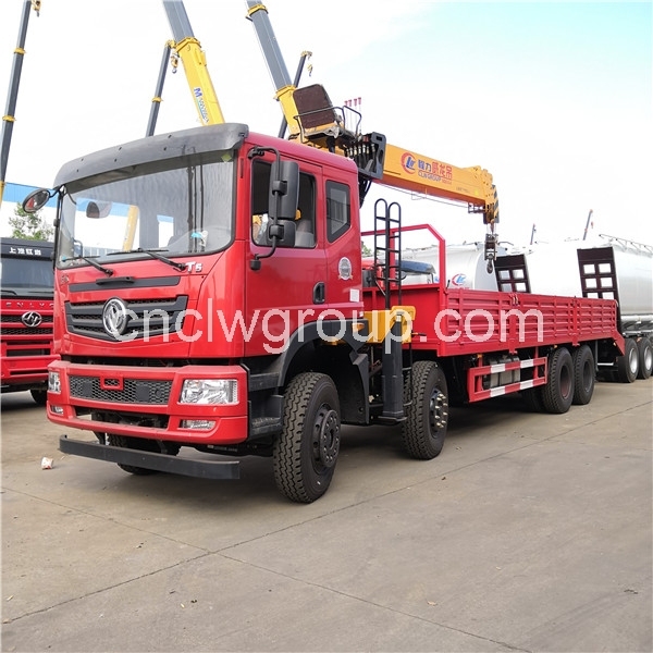 8x4 Flatbed Truck mounted 8 Tons Boom Crane