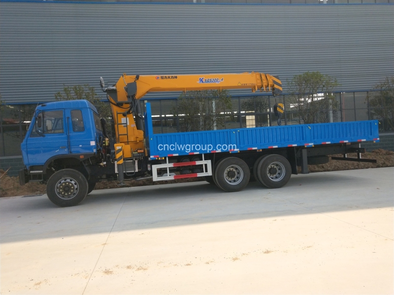 Boom Truck with 12 Tons Telescopic Crane
