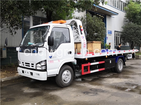 ISUZU 3 Tons Wrecker Tow Truck for 2 Cars Rescue