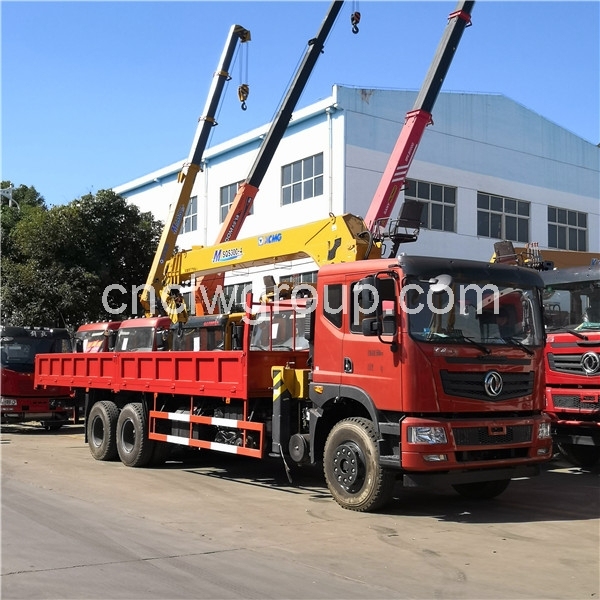 10 Wheeler Boom Truck with XCMG 12 Ton Crane