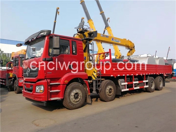 SHACMAN 8x4 12 Ton Truck Mounted Crane