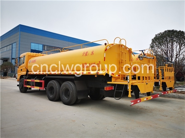 Dongfeng 6x4 20,000 liter Water Truck