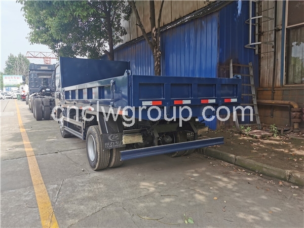 ISUZU 4x4 6 Tons Dump Truck